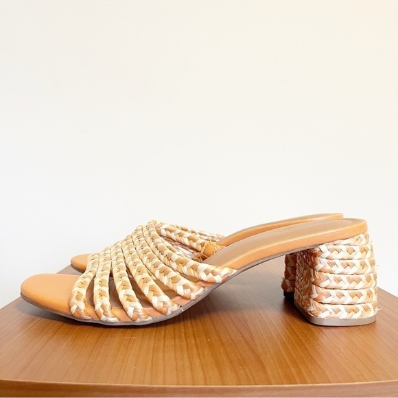 Universal Thread Shoes - Universal Thread Orange and White Woven Heeled Sandals - size 9.5